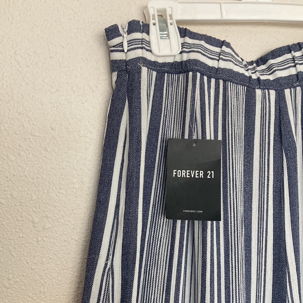 Forever 21 blue-white stripe tulip pants cover-up size M - Picture 4 of 7